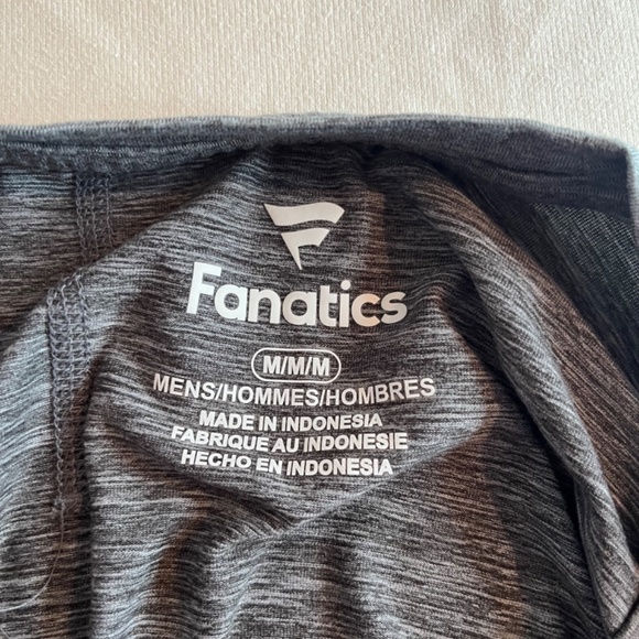 NFL TX3 COOL Glow in the Dark gray w/yellow KC Chiefs logo T-Shirt Size Medium - Picture 6 of 6